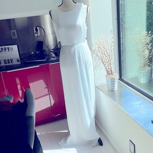 BCBG MaxAzaria Greek Column Cutout Dresd